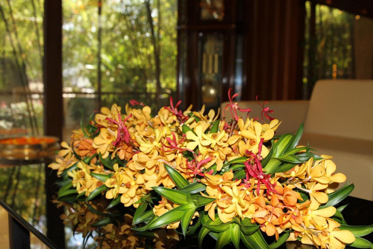 Retrieve Health & Wellness Hotel Kochi Buitenkant foto