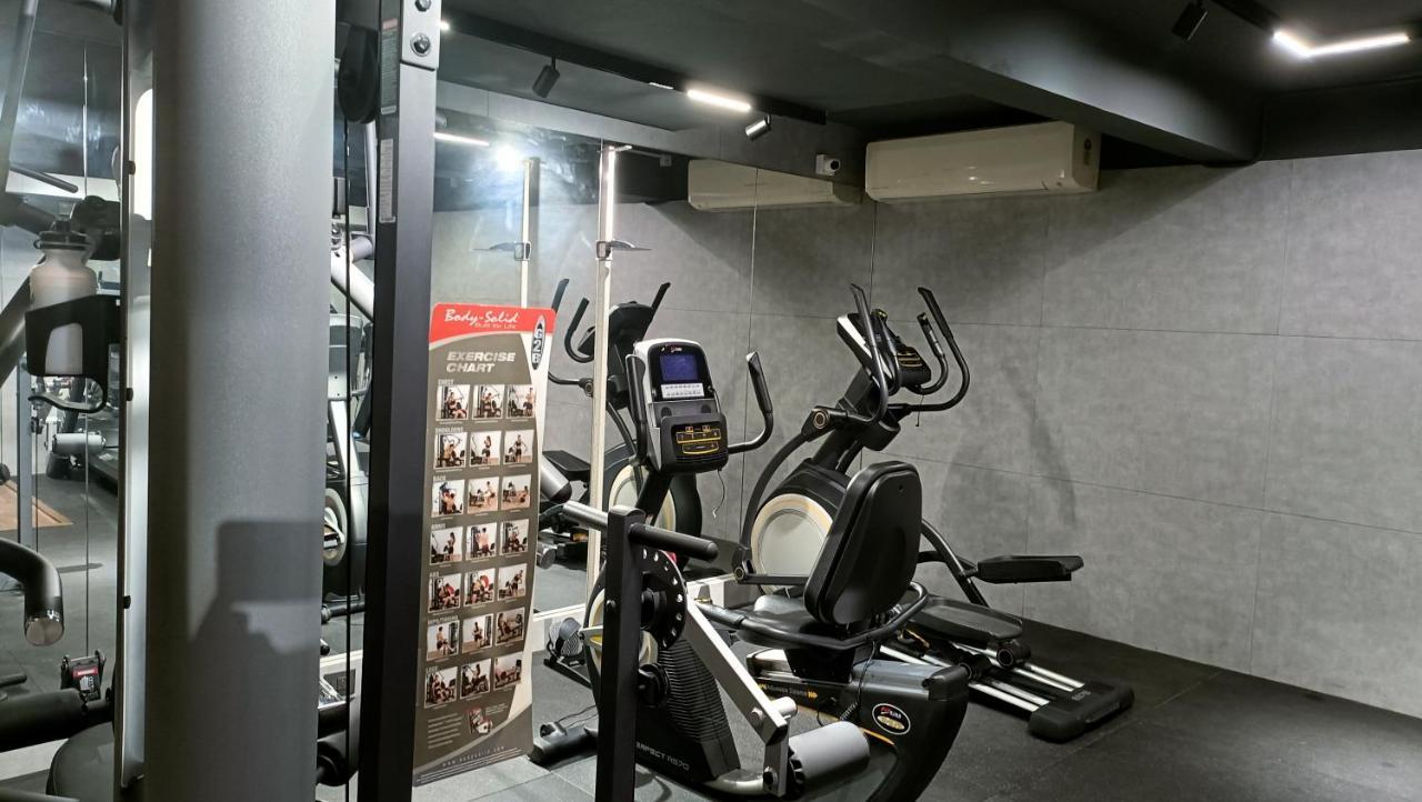 Retrieve Health & Wellness Hotel Kochi Buitenkant foto