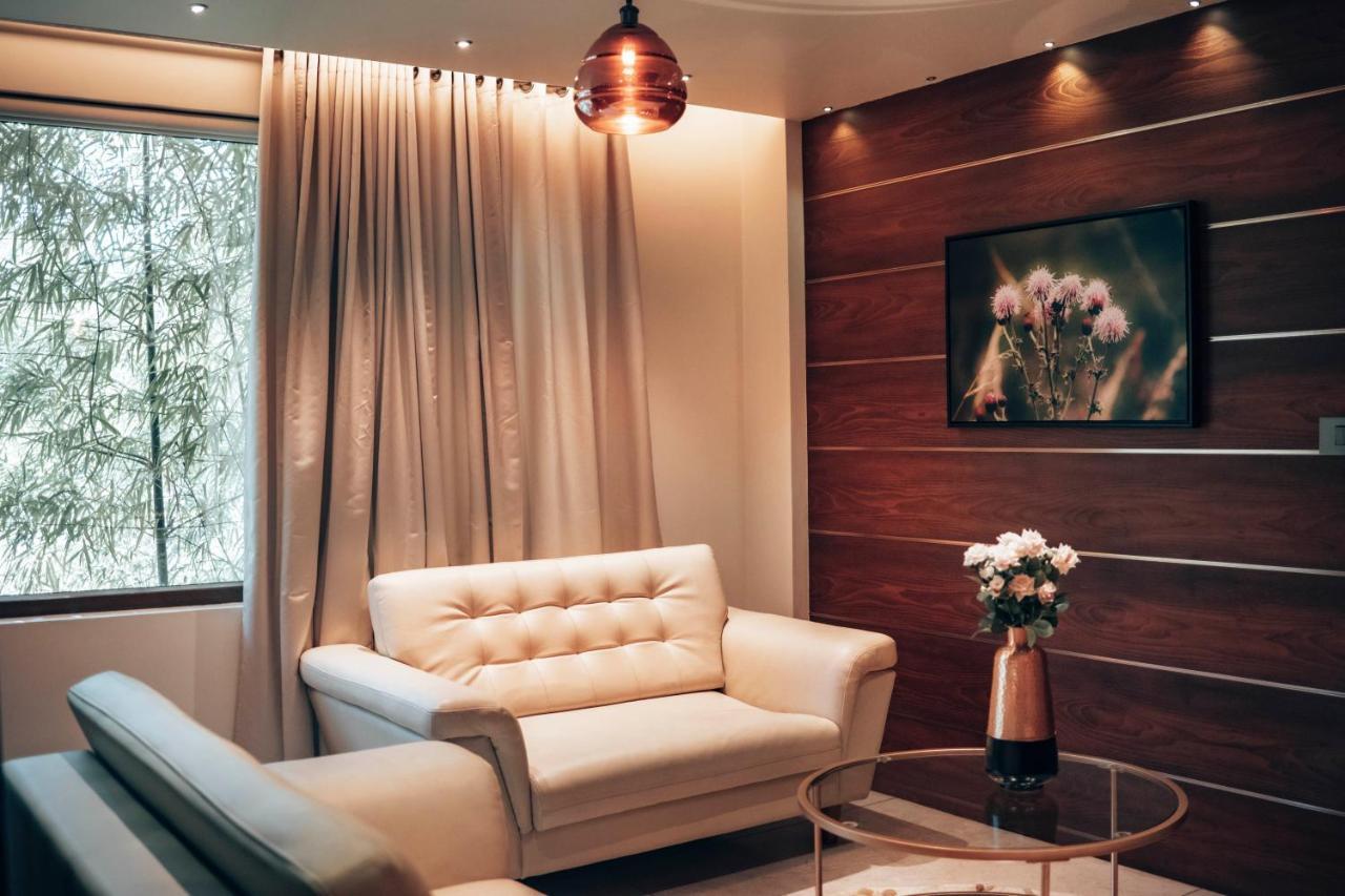 Retrieve Health & Wellness Hotel Kochi Buitenkant foto