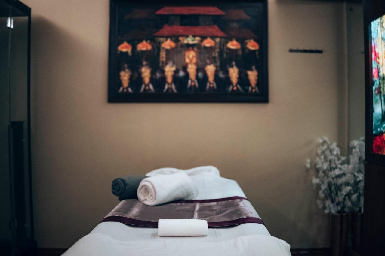 Retrieve Health & Wellness Hotel Kochi Buitenkant foto
