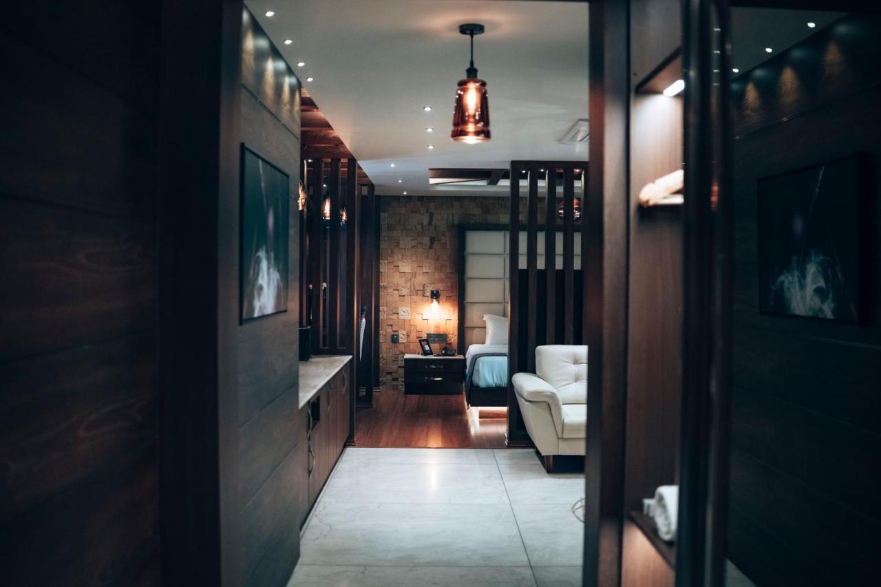 Retrieve Health & Wellness Hotel Kochi Buitenkant foto